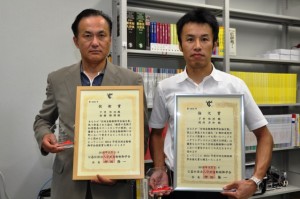 下井教授（左）と間所准教授（右）