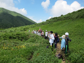 夏山登山風景