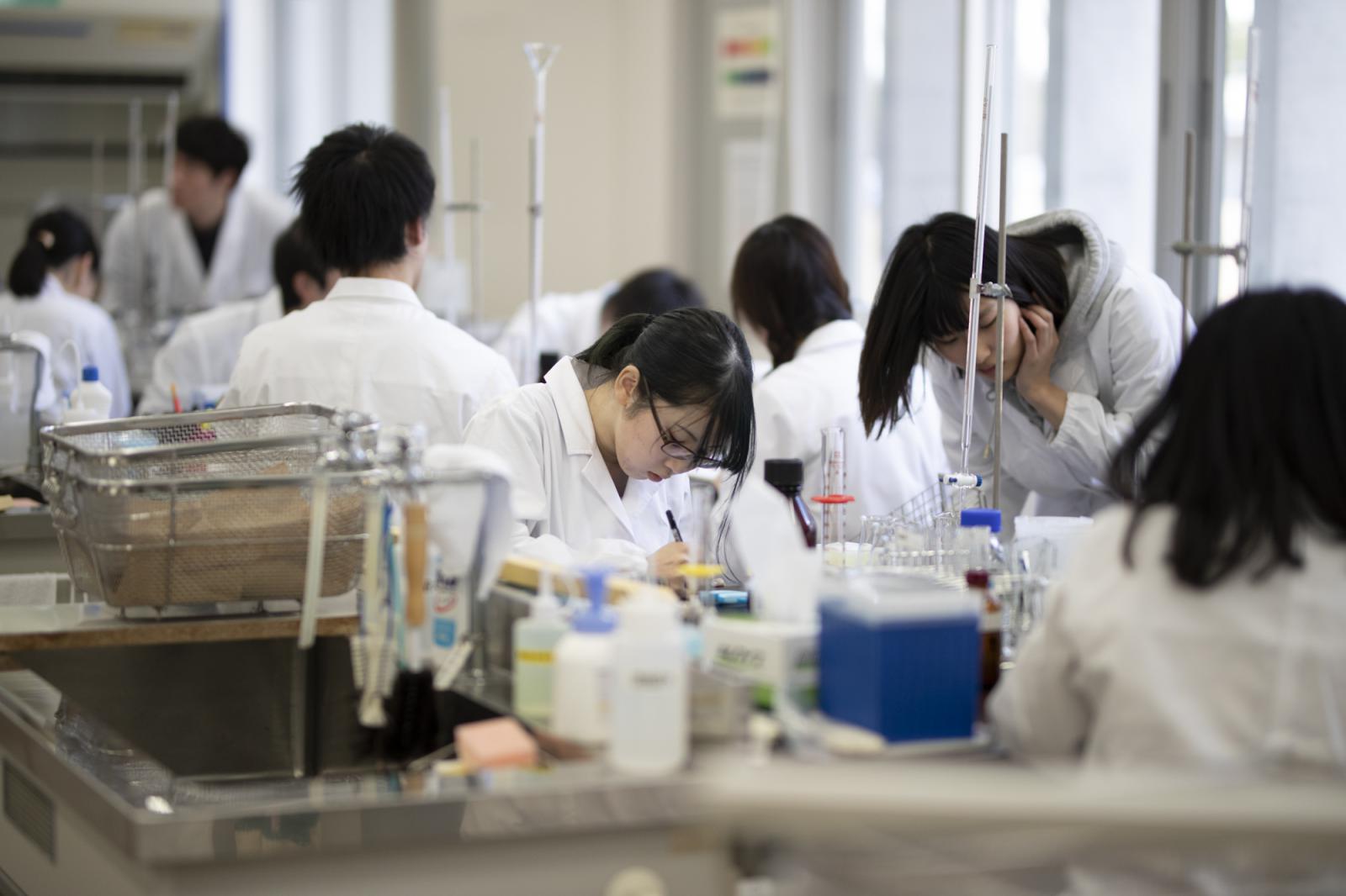 応用生物科学科 秋田県立大学