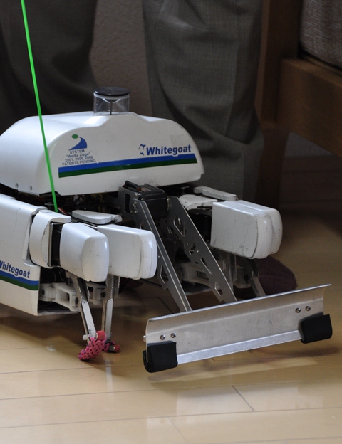 多脚歩行ロボット「しろやぎ」