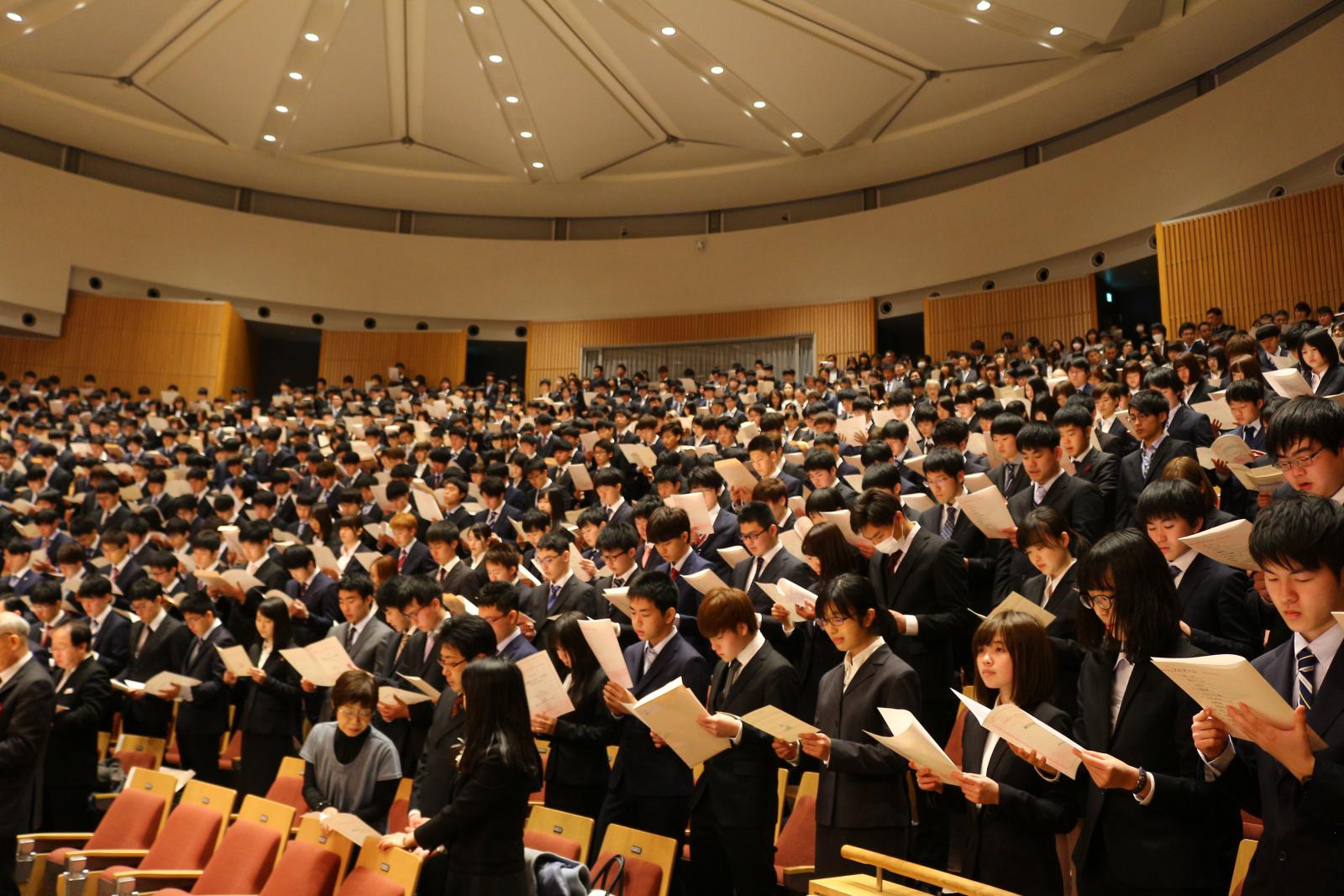 平成31年度入学式を執り行いました 秋田県立大学