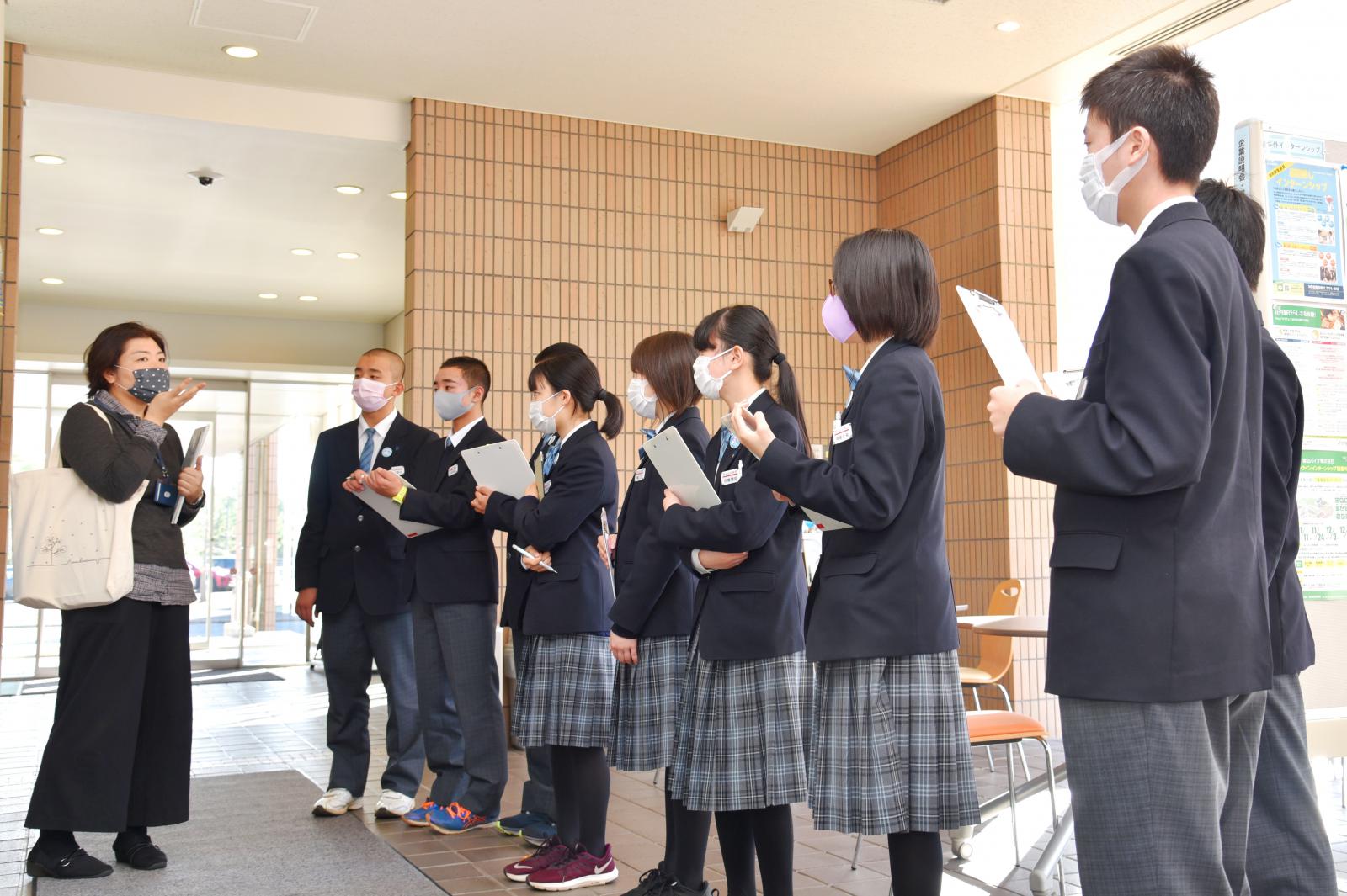 西仙北中学校の2年生が秋田キャンパスを訪問しました 秋田県立大学